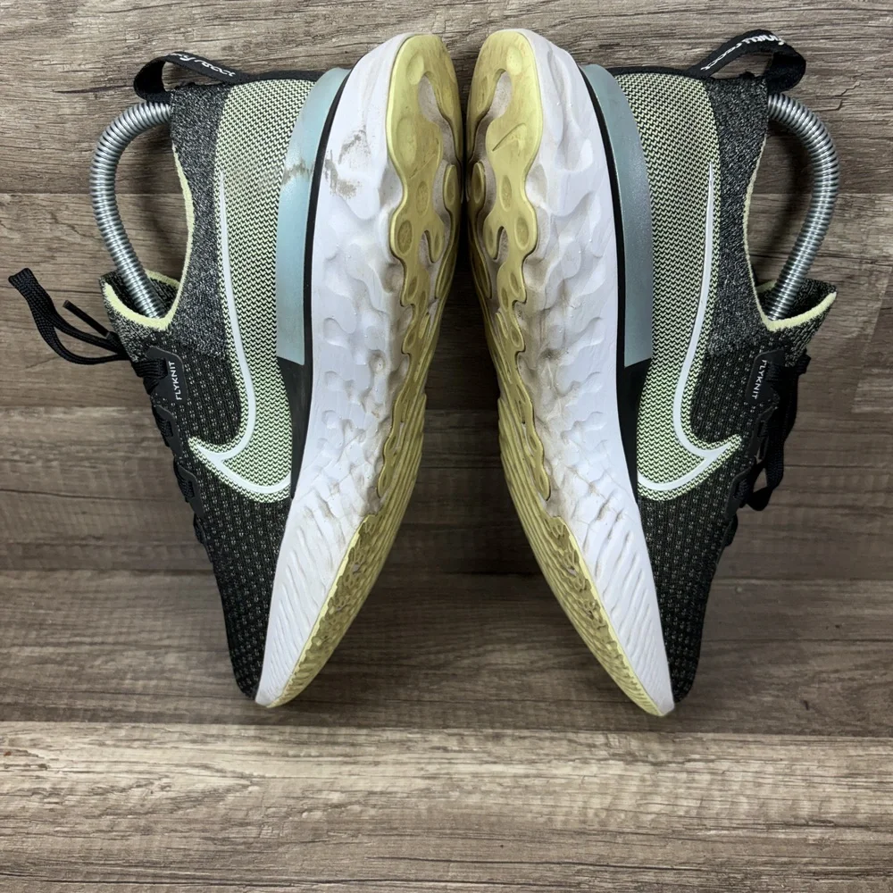 Nike React Infinity Run Flyknit Green Black Womens Size 8.5 CD4372-006 Running